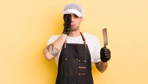 Jovem Homem Bonito Sentindo Entediado Frustrado Sonolento Depois Cansativo Conceito — Fotografia de Stock