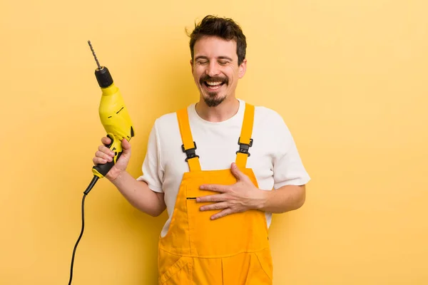 Hardop Lachen Een Hilarische Grap Klusjesman Met Boorconcept — Stockfoto