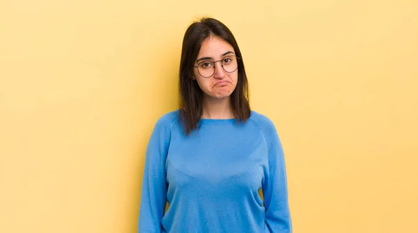 Junge Hispanische Frau Die Sich Traurig Und Gestresst Fühlt Aufgebracht — Stockfoto