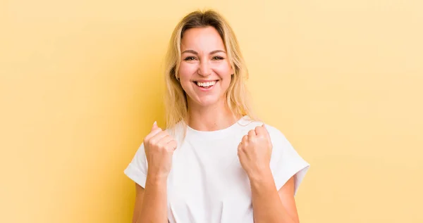 Blonde Caucasian Woman Shouting Triumphantly Laughing Feeling Happy Excited While — Stockfoto