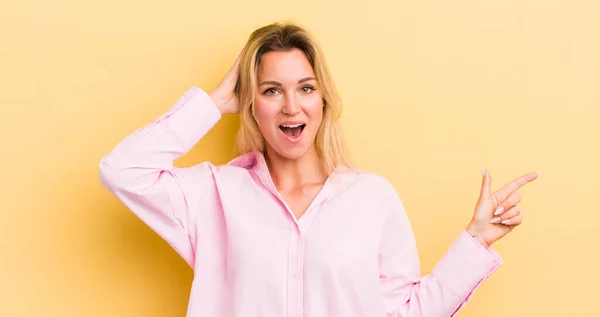 Blonde Caucasian Woman Laughing Looking Happy Positive Surprised Realizing Great — Stock Photo, Image