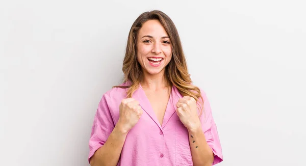 Pretty Woman Shouting Triumphantly Laughing Feeling Happy Excited While Celebrating — Stock Photo, Image