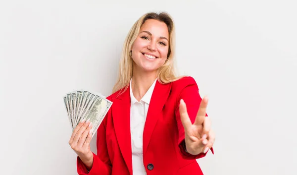 Blonde Pretty Woman Smiling Looking Happy Gesturing Victory Peace — Stockfoto