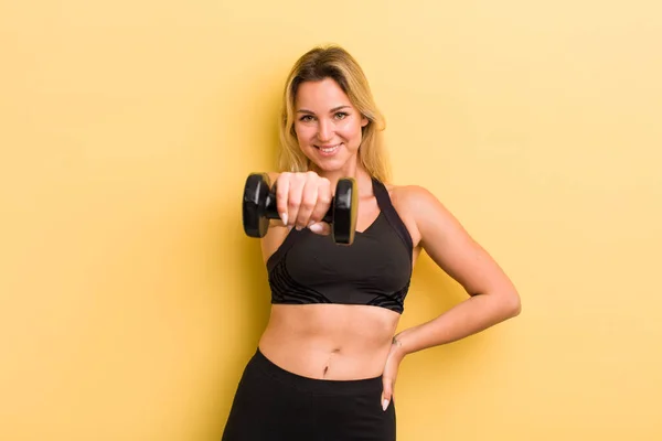 Concepto Fitness Mujer Bonita Joven — Foto de Stock