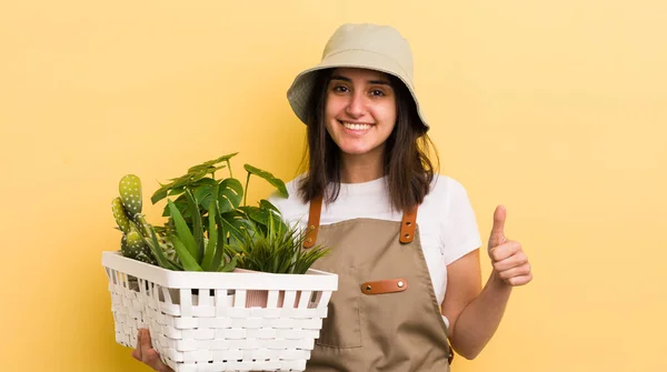 Young Hispanic Woman Plants Gardering Concept — Stock Photo, Image