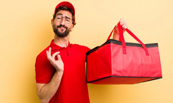 Joven Entregar Comida Rápida Para Llevar Concepto —  Fotos de Stock