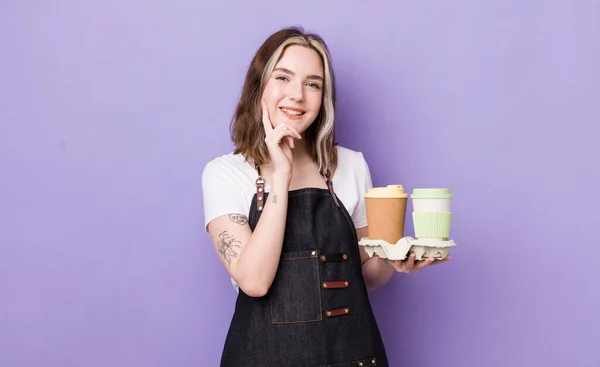 Mulher Muito Caucasiana Sorrindo Com Uma Expressão Feliz Confiante Com — Fotografia de Stock