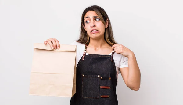 Mulher Bastante Hispânica Sentindo Estressada Ansiosa Cansada Frustrada Entrega Tirar — Fotografia de Stock