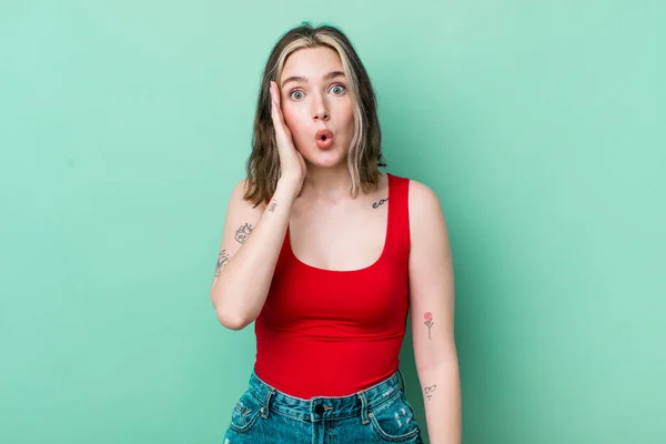 Pretty Caucasian Woman Feeling Shocked Astonished Holding Face Hand Disbelief — Stock fotografie