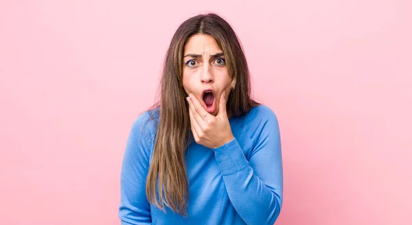 Pretty Hispanic Woman Mouth Eyes Wide Open Hand Chin Feeling — Stock Photo, Image