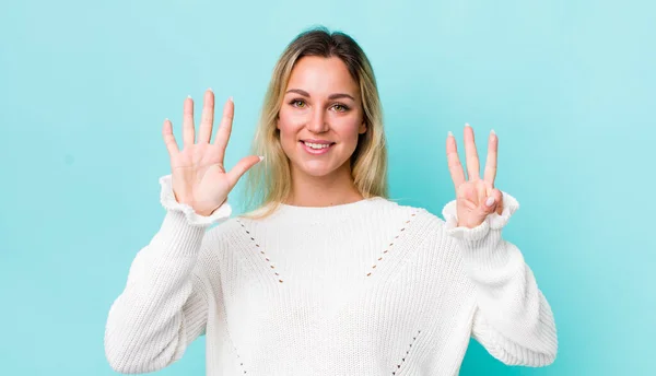 Pretty Blonde Woman Smiling Looking Friendly Showing Number Eight Eighth — Stock Photo, Image