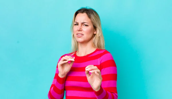 Pretty Blonde Woman Feeling Disgusted Nauseous Backing Away Something Nasty — Stockfoto