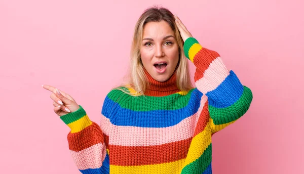 Pretty Blonde Woman Laughing Looking Happy Positive Surprised Realizing Great — Stockfoto