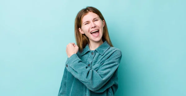 Red Head Pretty Woman Feeling Happy Positive Successful Motivated Facing — Stock Photo, Image