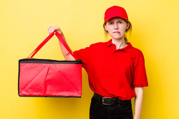 Red Head Pretty Woman Looking Puzzled Confused Delivery Pizza Concept — Stockfoto