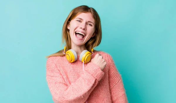 Red Head Pretty Woman Feeling Happy Facing Challenge Celebrating Headphones — Stockfoto