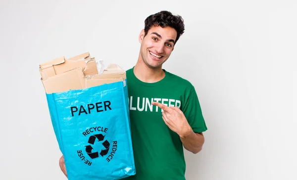 Handsome Hispanic Man Looking Excited Surprised Pointing Side Ecology Concept — Stock Photo, Image