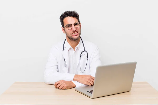 Hispanic Handsome Man Feeling Puzzled Confused Physician Concept — Stock Photo, Image
