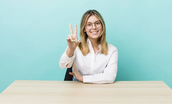 Pretty Blonde Woman Smiling Looking Happy Gesturing Victory Peace Business — ストック写真