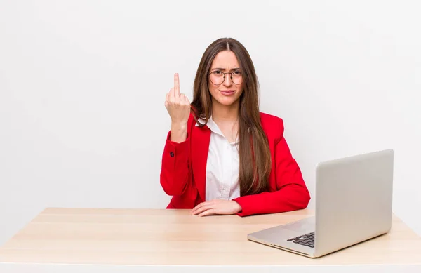 Hispanic Pretty Woman Feeling Angry Annoyed Rebellious Aggressive Business Desk — Stock Photo, Image