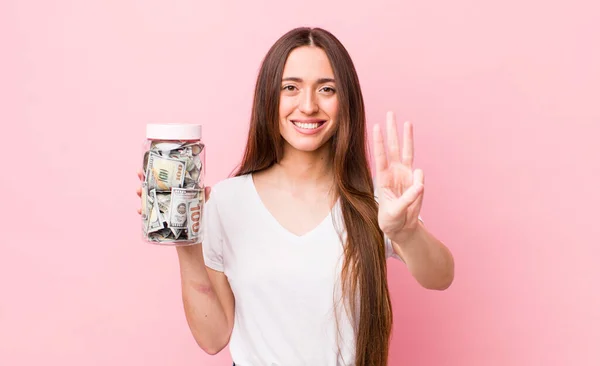 Latijns Amerikaanse Mooie Vrouw Glimlachend Vriendelijk Toont Nummer Drie Besparingsconcept — Stockfoto