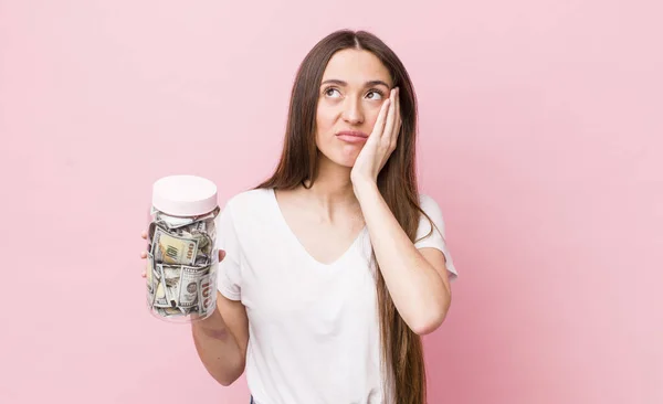 Hispanic Söt Kvinna Känner Uttråkad Frustrerad Och Sömnig Efter Tröttsam — Stockfoto