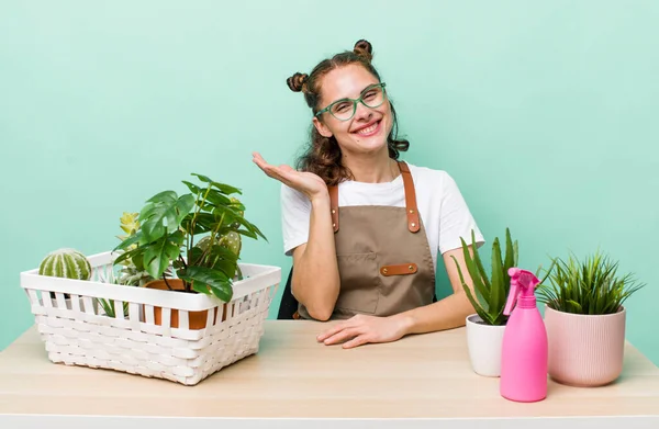 Young Pretty Woman Smiling Cheerfully Feeling Happy Showing Concept Gardering — Foto Stock