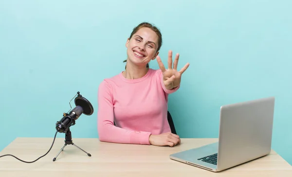 Young Pretty Woman Smiling Looking Friendly Showing Number Four Influencer — Φωτογραφία Αρχείου