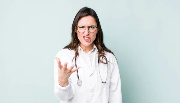 Young Pretty Woman Looking Angry Annoyed Frustrated Physician Concept — Stock Photo, Image