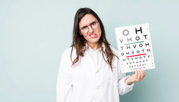 Young Pretty Woman Feeling Puzzled Confused Optical Vision Test Concept — Fotografia de Stock