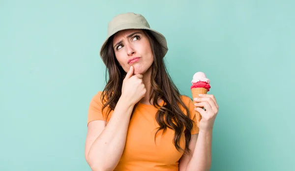 Young Pretty Woman Thinking Feeling Doubtful Confused Summer Ice Cream — ストック写真