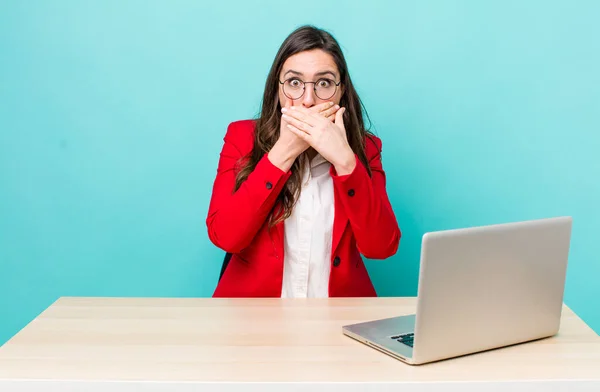 Young Pretty Woman Covering Mouth Hands Shocked Business Desk Concept — Stock Fotó