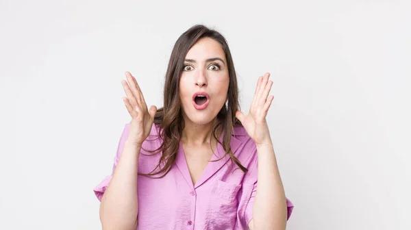 Giovane Bella Donna Guardando Scioccato Stupito Con Mascella Caduto Sorpresa — Foto Stock