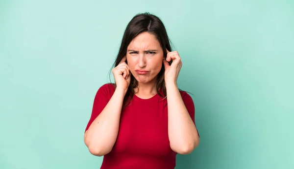 Junge Erwachsene Hübsche Frau Die Wütend Gestresst Und Genervt Aussieht — Stockfoto