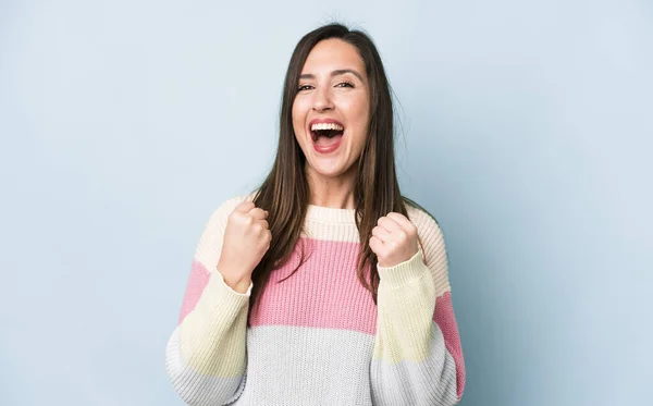 Young Adult Pretty Woman Shouting Triumphantly Laughing Feeling Happy Excited — Stock Photo, Image