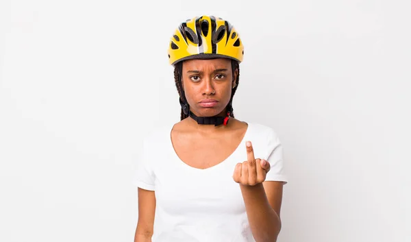 Pretty Afro Woman Braids Bike Helmet — Stock fotografie