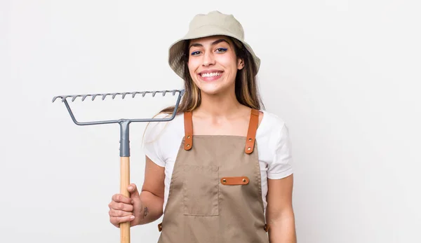 Young Adult Pretty Woman Farmer Rake Concept — Stockfoto