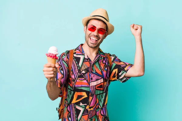 Young Adult Handsome Man Summer Ice Cream Concept — Stockfoto