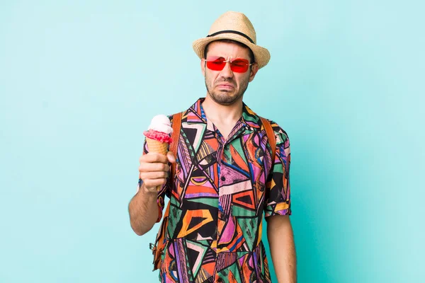 Young Adult Handsome Man Summer Ice Cream Concept — Stockfoto