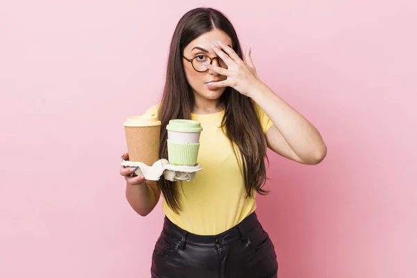 Young Adult Pretty Woman Take Away Coffees Concept — Stock fotografie