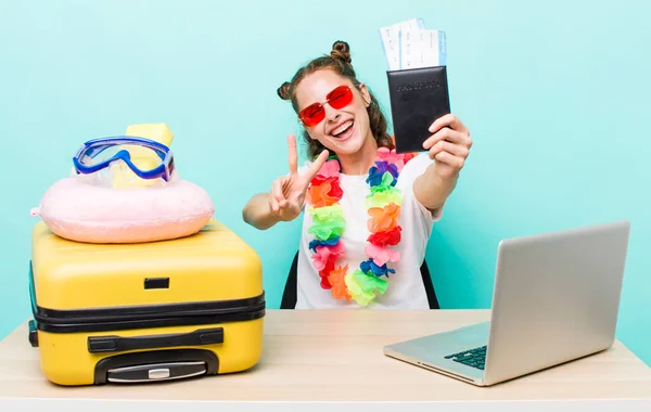 Young Adult Pretty Woman Summer Holidays Concept — Stock Photo, Image