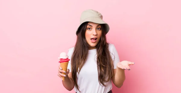 Young Pretty Woman Feeling Extremely Shocked Surprised Summer Ice Cream — Stockfoto