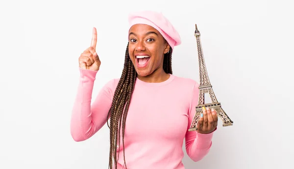 Young Adult Black Woman Feeling Happy Excited Genius Realizing Idea — Stock Photo, Image