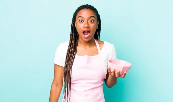 Young Adult Black Woman Looking Very Shocked Surprised Empty Bowl —  Fotos de Stock