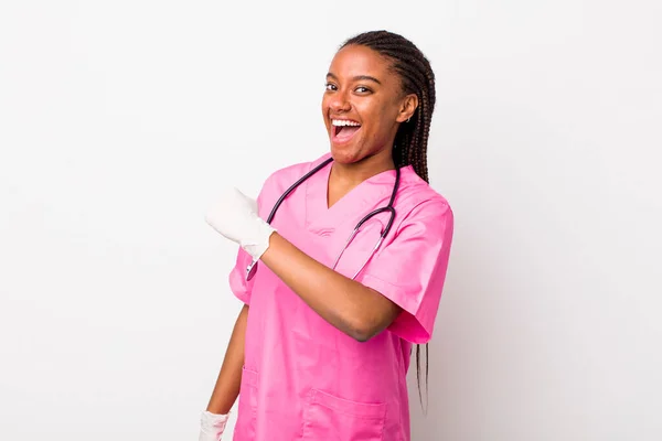 Young Adult Black Woman Feeling Happy Facing Challenge Celebrating Veterinarian — Foto Stock
