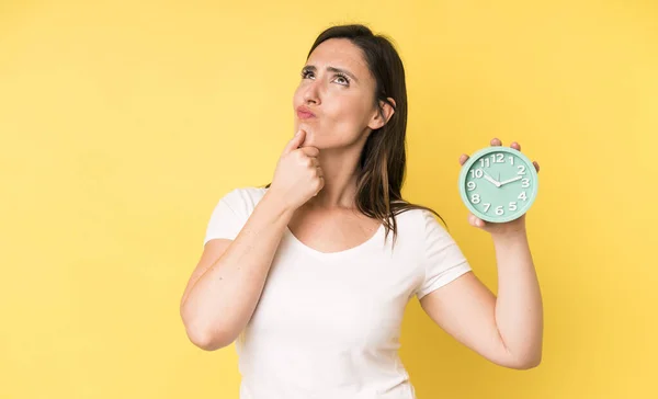 Young Adult Pretty Woman Thinking Feeling Doubtful Confused Alarm Clock — Foto de Stock