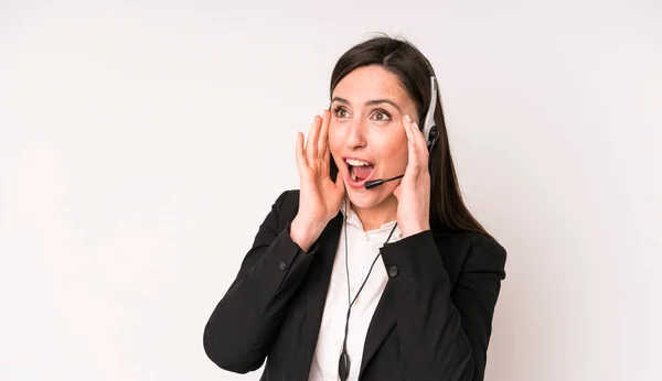 Jovem Mulher Bonita Adulto Sentindo Feliz Animado Surpreso Conceito Telemarketer — Fotografia de Stock