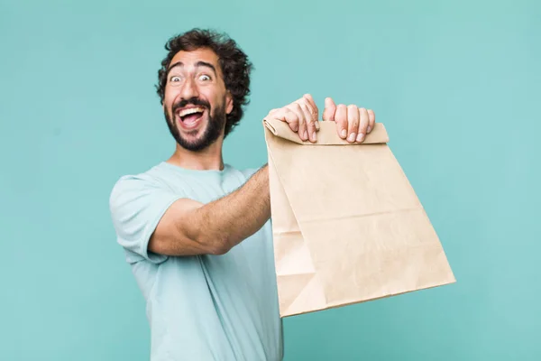 Jonge Volwassen Spaanse Gekke Man Levering Take Away Concept — Stockfoto