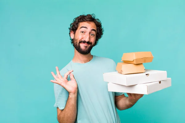 Genç Latin Deli Bir Adam Fast Food Teslimatı Konsepti — Stok fotoğraf