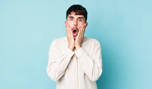 Young Adult Hispanic Man Feeling Shocked Scared Looking Terrified Open — Stock Photo, Image